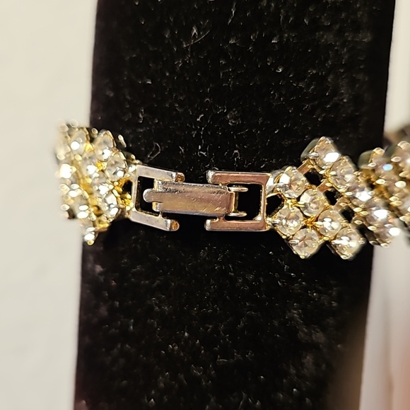 LUND Black & Clear Rhinestone on Silvertone 7" Long Bracelet - Picture 4 of 8